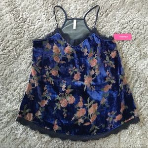 NWT Xhilaration Velvet Floral Lace Tank